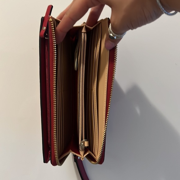 Kate Spade Wallet - Picture 3 of 3